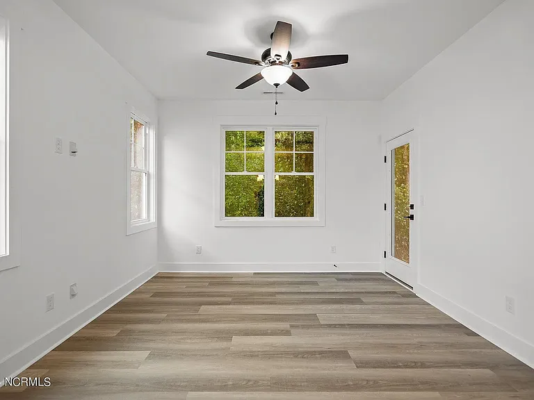 3206 Belmont Cir — Photo 20