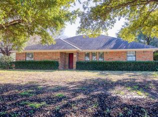 913 Berend Rd, Pilot Point, TX 76258
