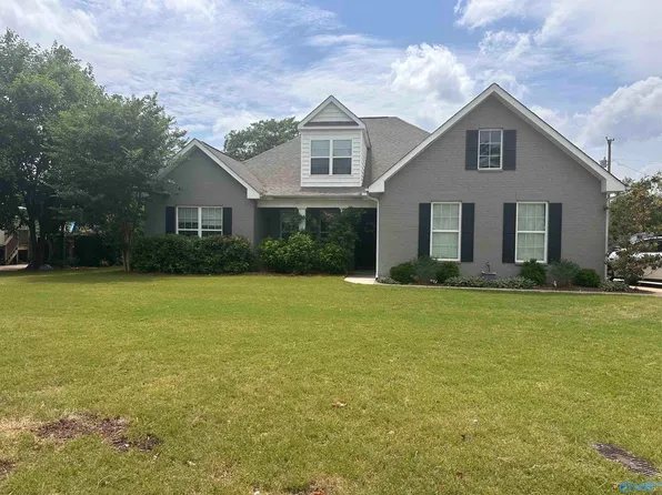 906 Cleermont Dr SE, Huntsville, AL 35801