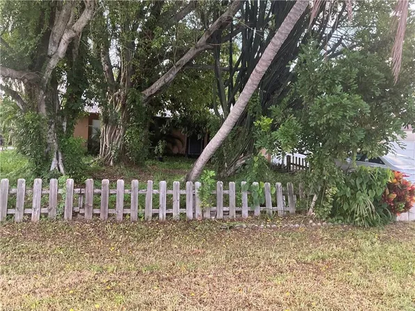 4201 32nd AVE SW, NAPLES, FL 34116