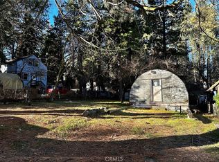 410 Maple Ln, Crestline, CA 92325