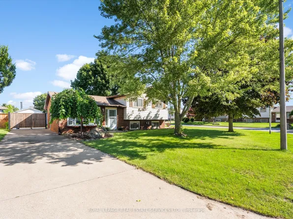 272 Taylor Rd, Essex, ON N0R 1G0
