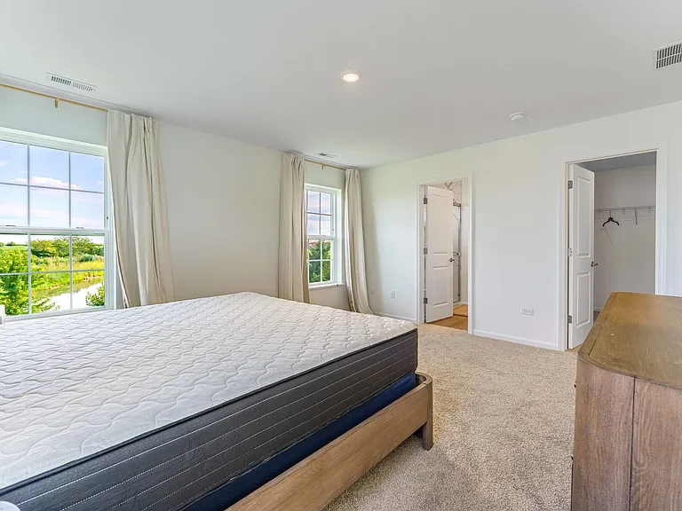 7710 Nightshade Ln #7710 — Photo 8