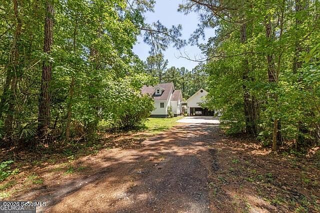 1st image of 389 Magnolia Dr