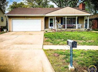 5804 SW 26th Ter, Topeka, KS 66614