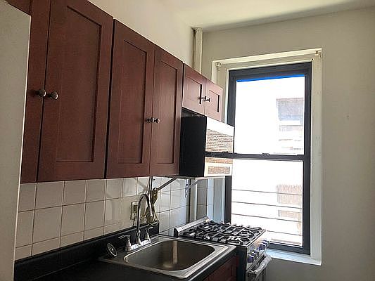 1st image of 556 W 153rd St #3G