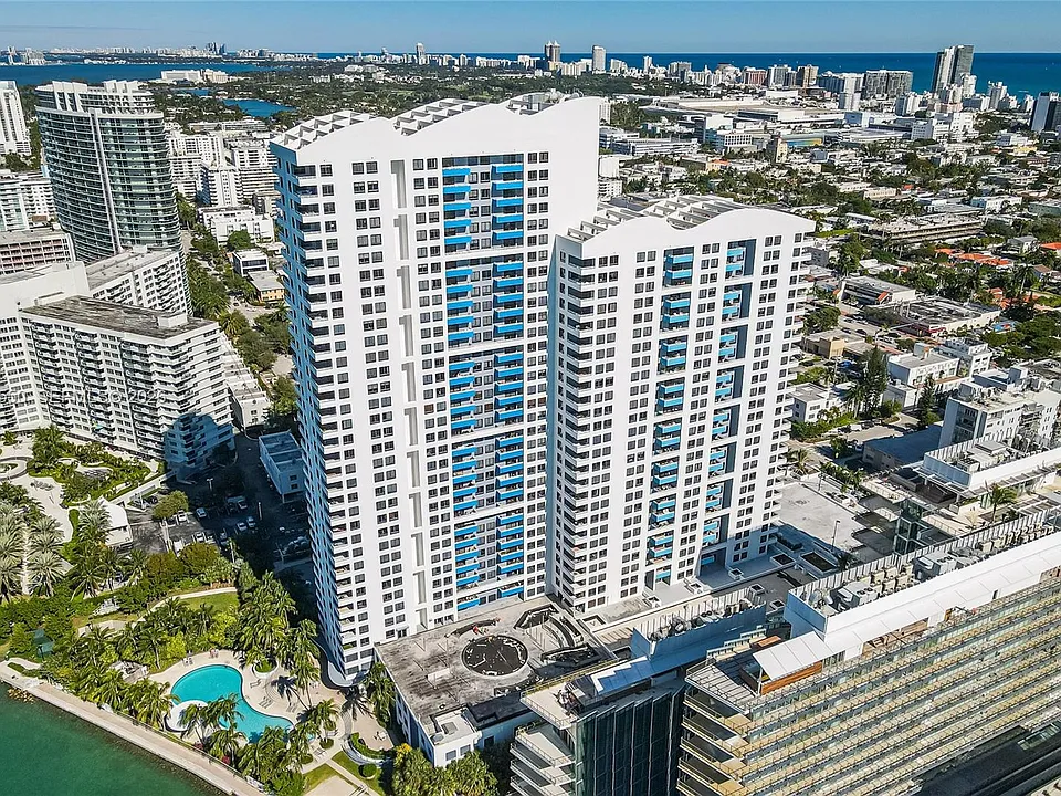 1330 West Ave #1207
