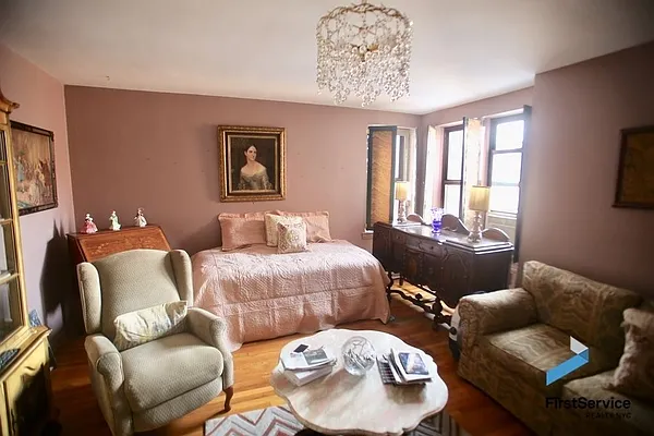 Sold by FirstService Realty (legacy) | media 5