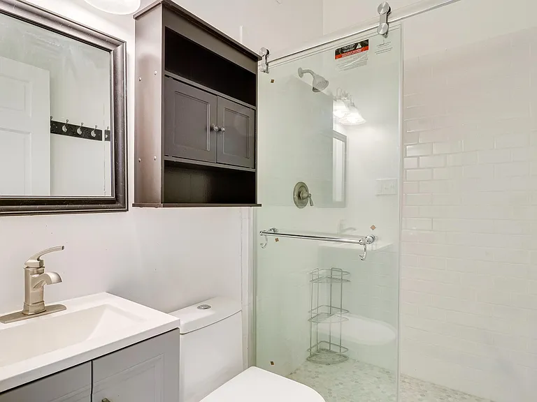 409 Constitution Ave NE #2 — Photo 17