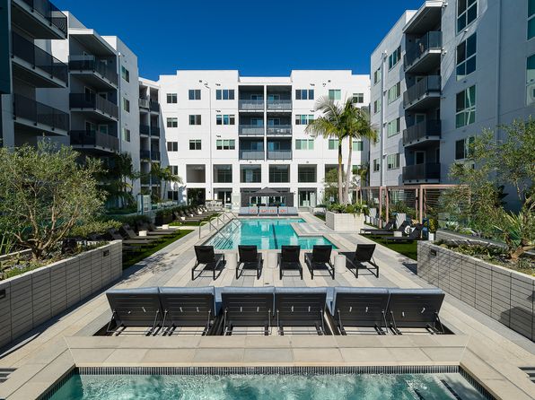2528 S Grand Ave #670