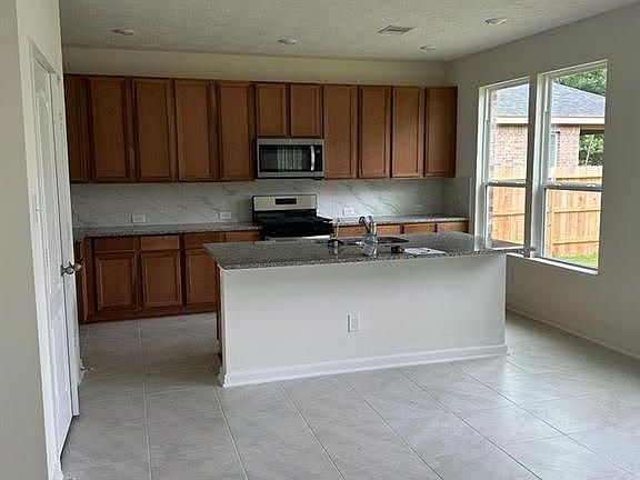 5th image of 10622 Hidden Arrow Ct