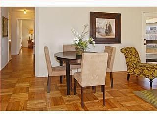 3rd image of 1221 Windsor Way