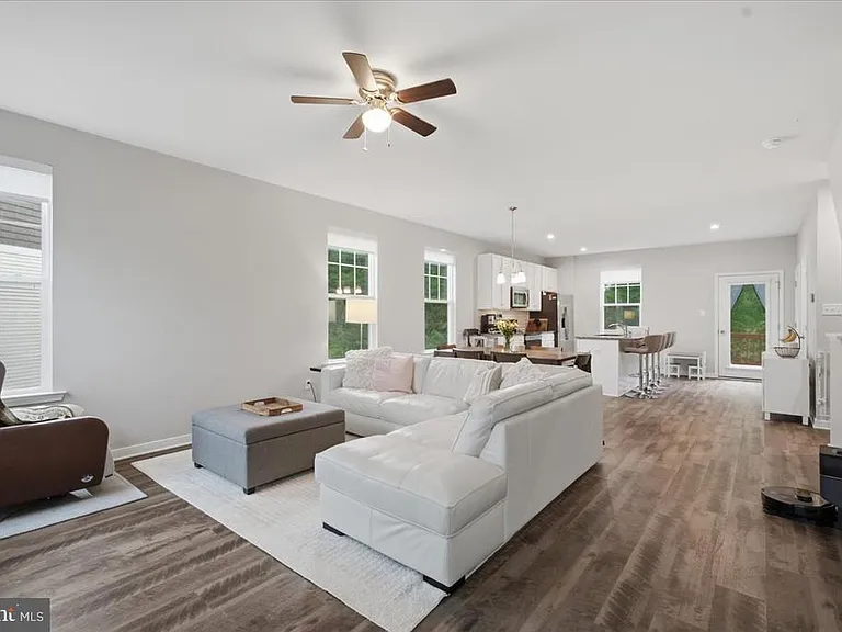 12260 Haydon Pl — Photo 16