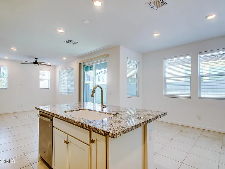 9902 E Tamery Ave — Photo 11