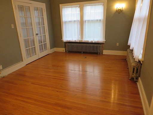 3rd image of 717 Union St APT Y3