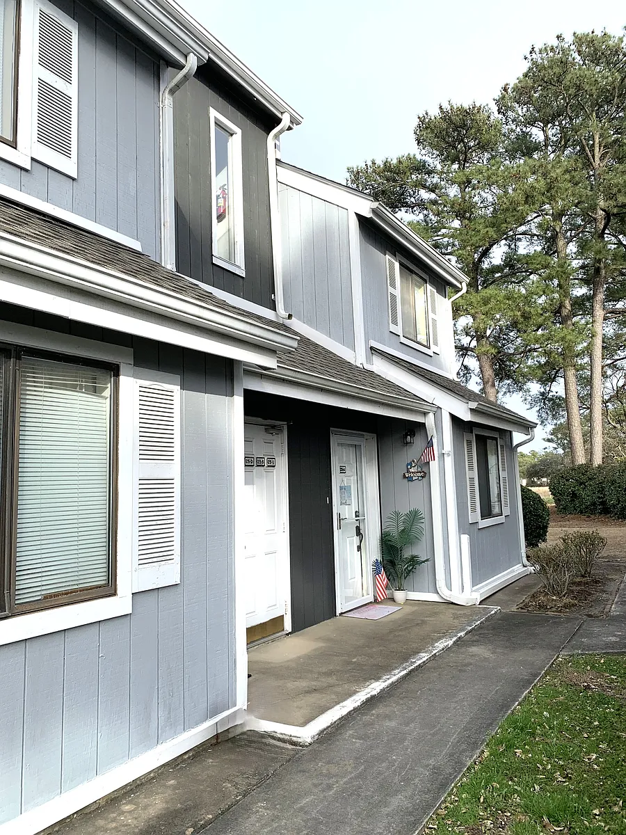 Building Photo - 3700 Golf Colony Ln #25B