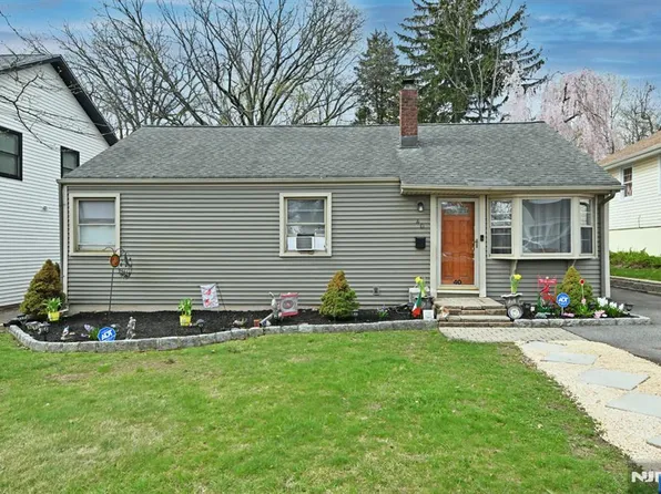 40 Lafayette Ave, Maywood, NJ 07607