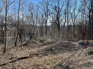 1084 Biltmore Pl, Piney Flats, TN 37686