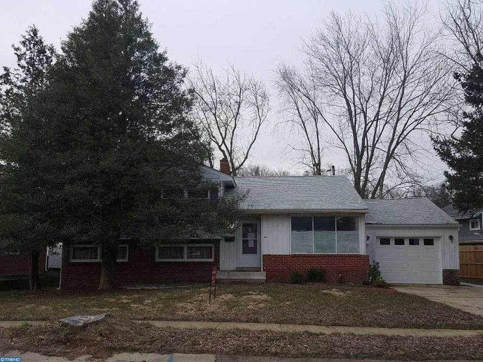 1st image of 100 S Avon Dr