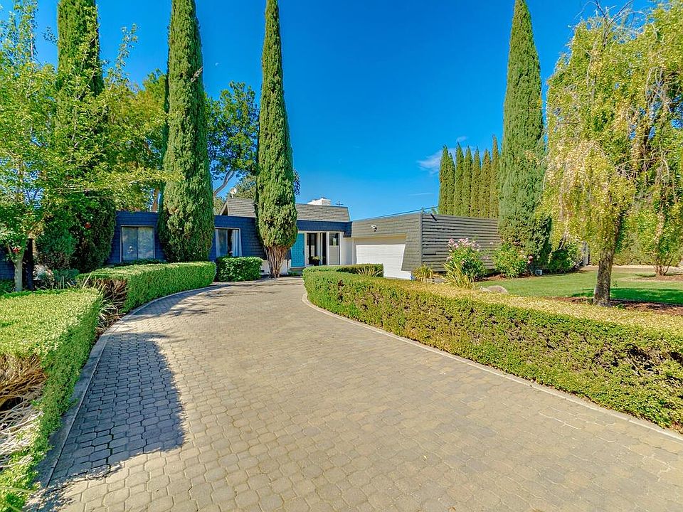 1st image of 27028 Tierra Linda Pl