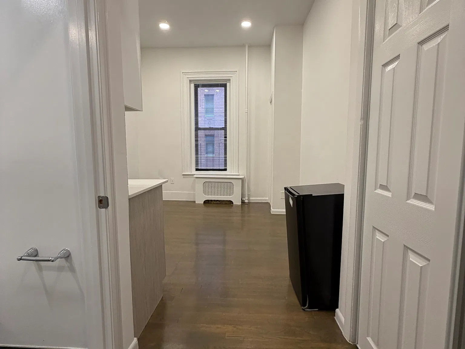Studio, 9999 sqft, $2,100 — Photo 2