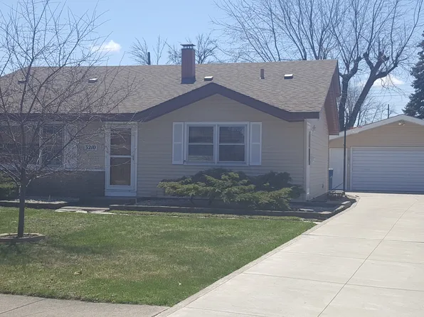 3210 Oday Dr, Highland, IN 46322