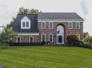 21211 Edgewood Ct, Sterling, VA 20165