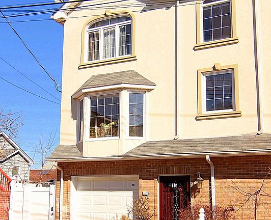 2nd image of 15 Beachview Ave