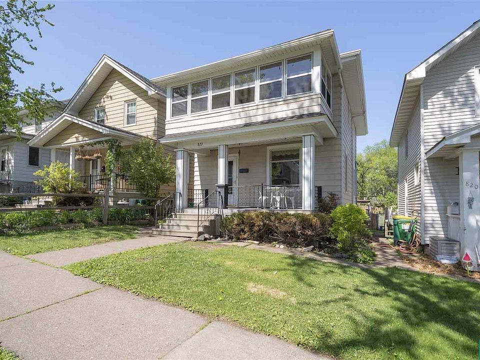 1st image of 822 N 9th Ave E