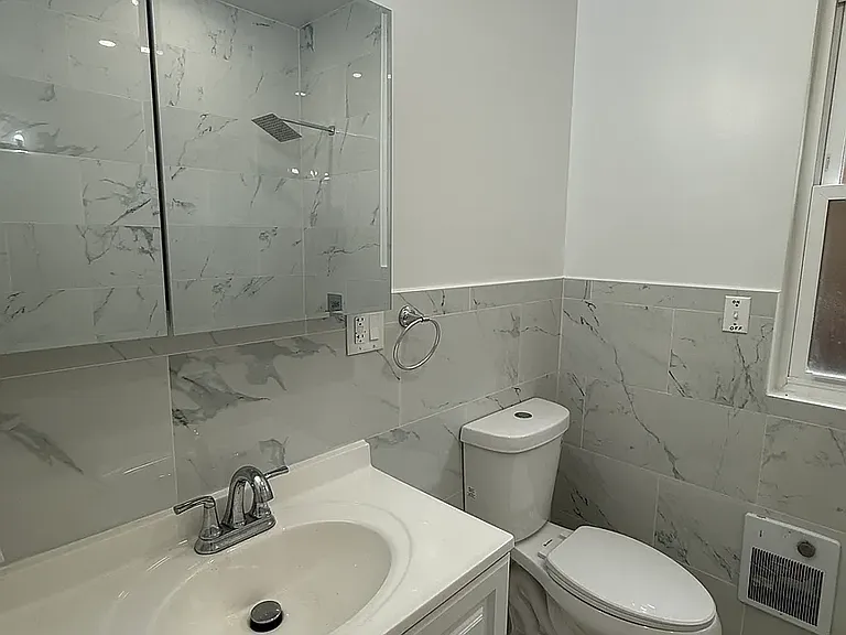90 Aberdeen St #1 — Photo 7