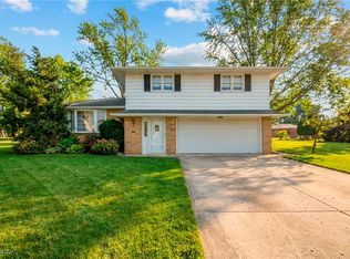 7257 Barton Cir, Parma, OH 44129