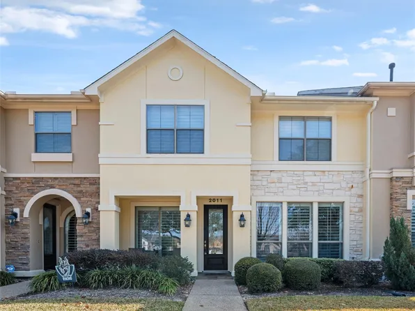 2011 Spring Cedar Ln, Houston, TX 77077