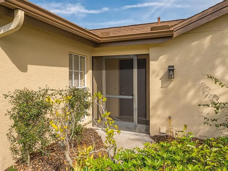 5905 Doral Dr — Photo 4