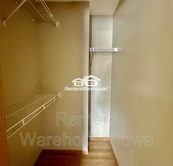 5924 Sutton Pl #10 — Photo 26