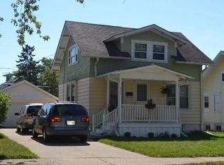 221 Harrison Ave, Waukesha, WI 53186