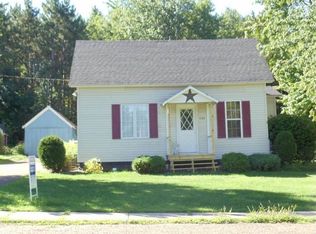 229 E Cowles St, Alma Center, WI 54611