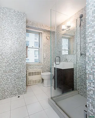Rented by Akam Sales and Brokerage | media 12