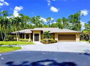 5631 English Oaks Ln, Naples, FL 34119