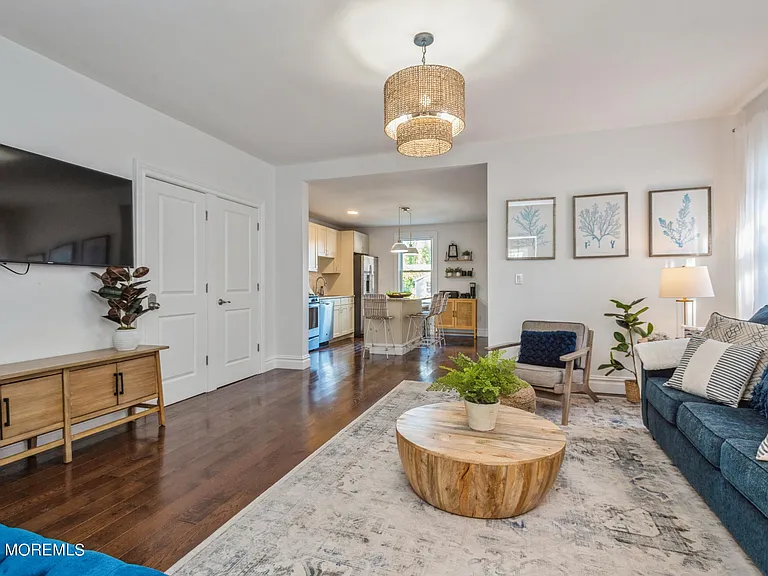 504 Ludlow Ave #WINTER ONLY — Photo 4