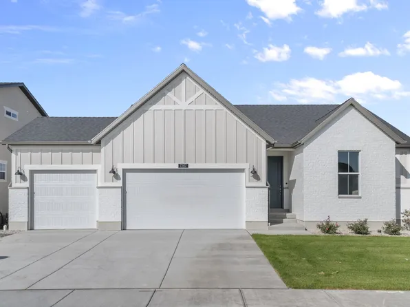 2582 S Sinbad Way, Magna, UT 84044