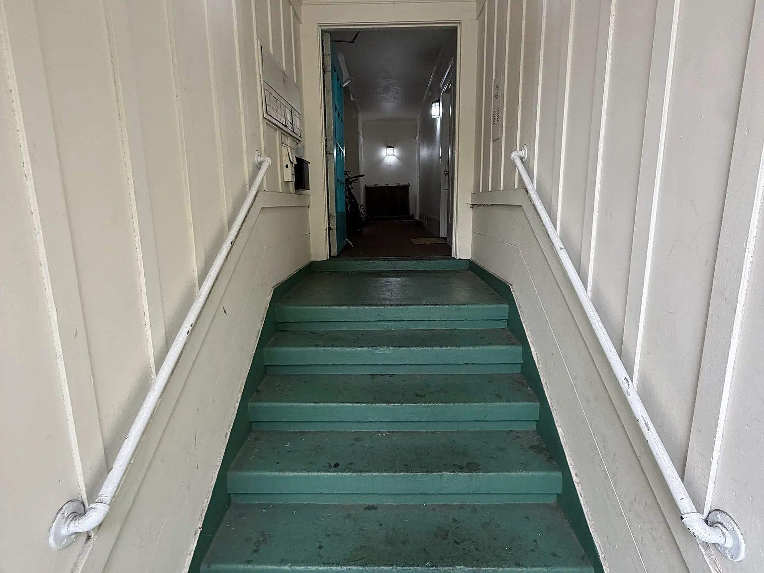 2 bed, $2,500 — Photo 3