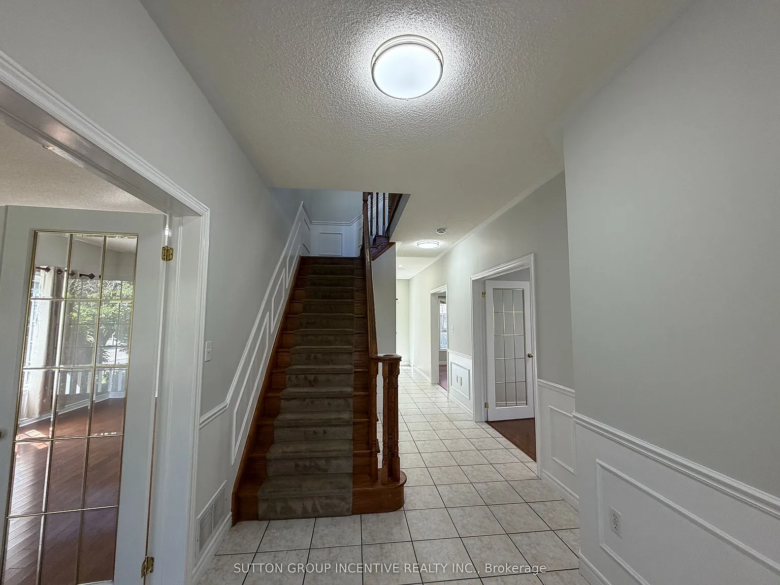 5 bed, $3,650 — Photo 4