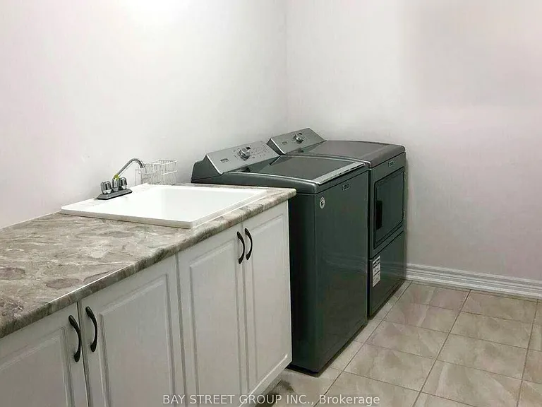 1003 Green St — Photo 18
