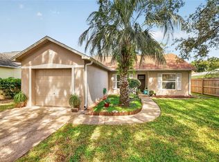 2670 Winchester Cir, Eustis, FL 32726
