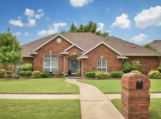 616 Rivermont Ct, Norman, OK 73072