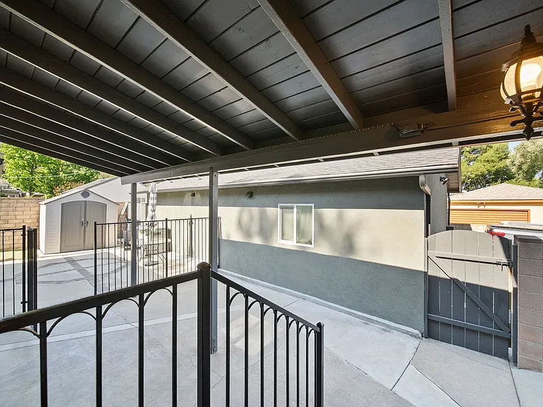 10257 McVine Ave — Photo 25
