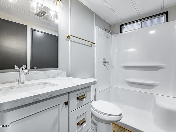 4th image of 5535 E BAYWOOD Avenue