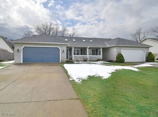 561 Greenside Dr, Painesville, OH 44077