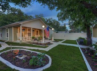 801 S Pierce St, Burnet, TX 78611