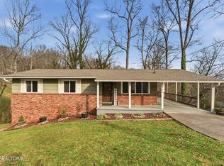 435 Sherwood Estates Cir, Clinton, TN 37716